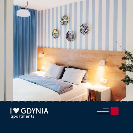 I - Z Parkingiem Apartment